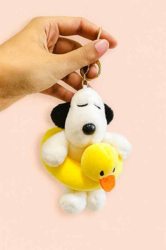 Snoopy plushy keychain