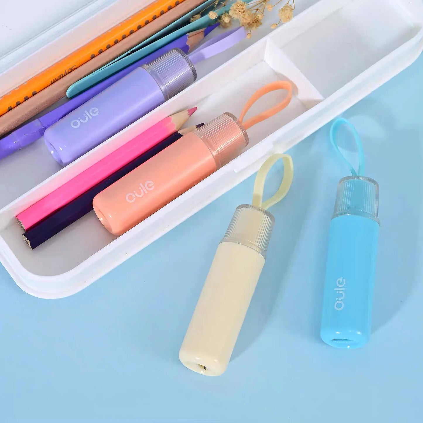 Gradient mini lipstick cutter