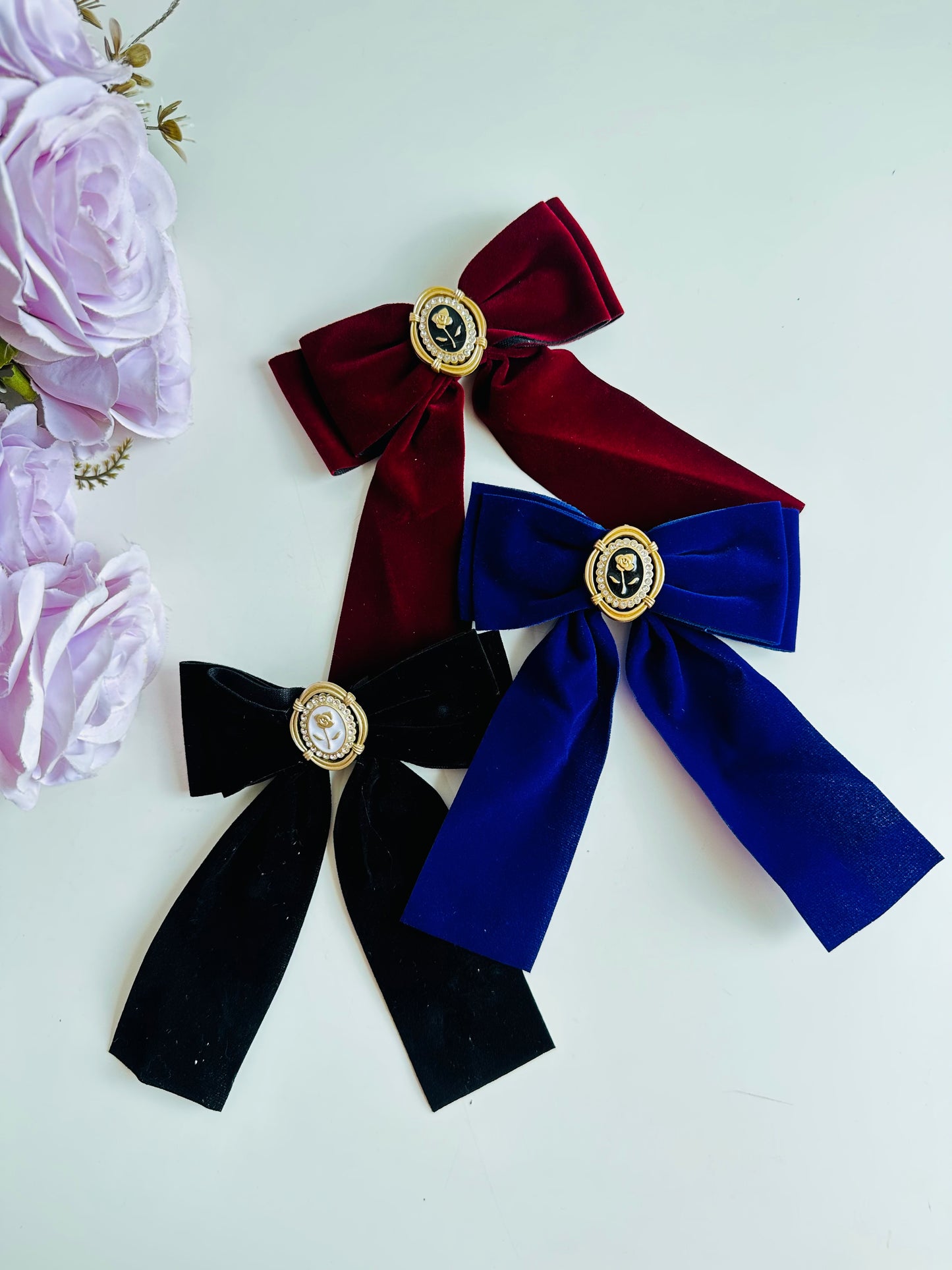Elizabeth velvet bow hair bow pin