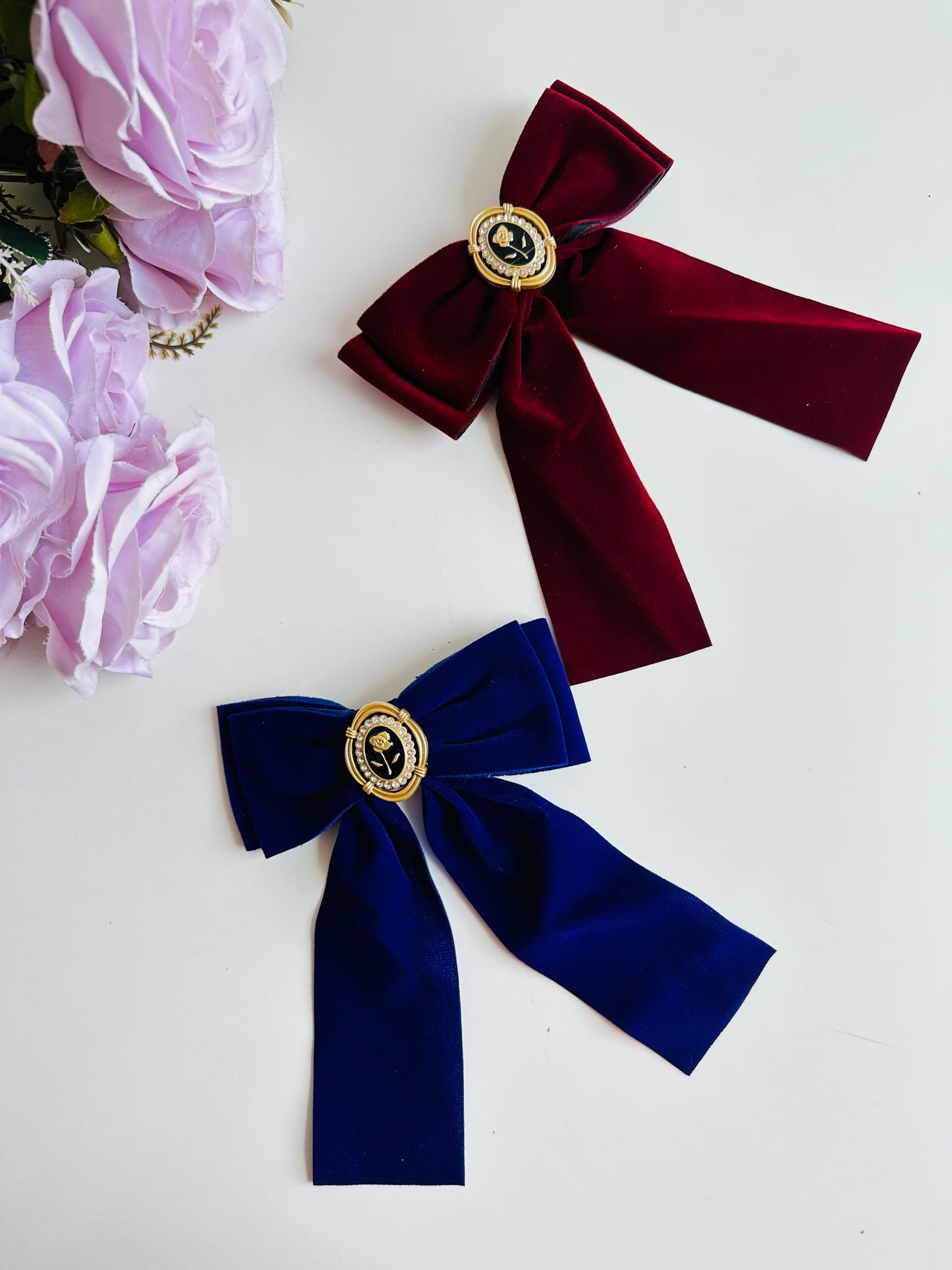 Elizabeth velvet bow hair bow pin