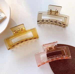 Transparent rectangle hair clutch