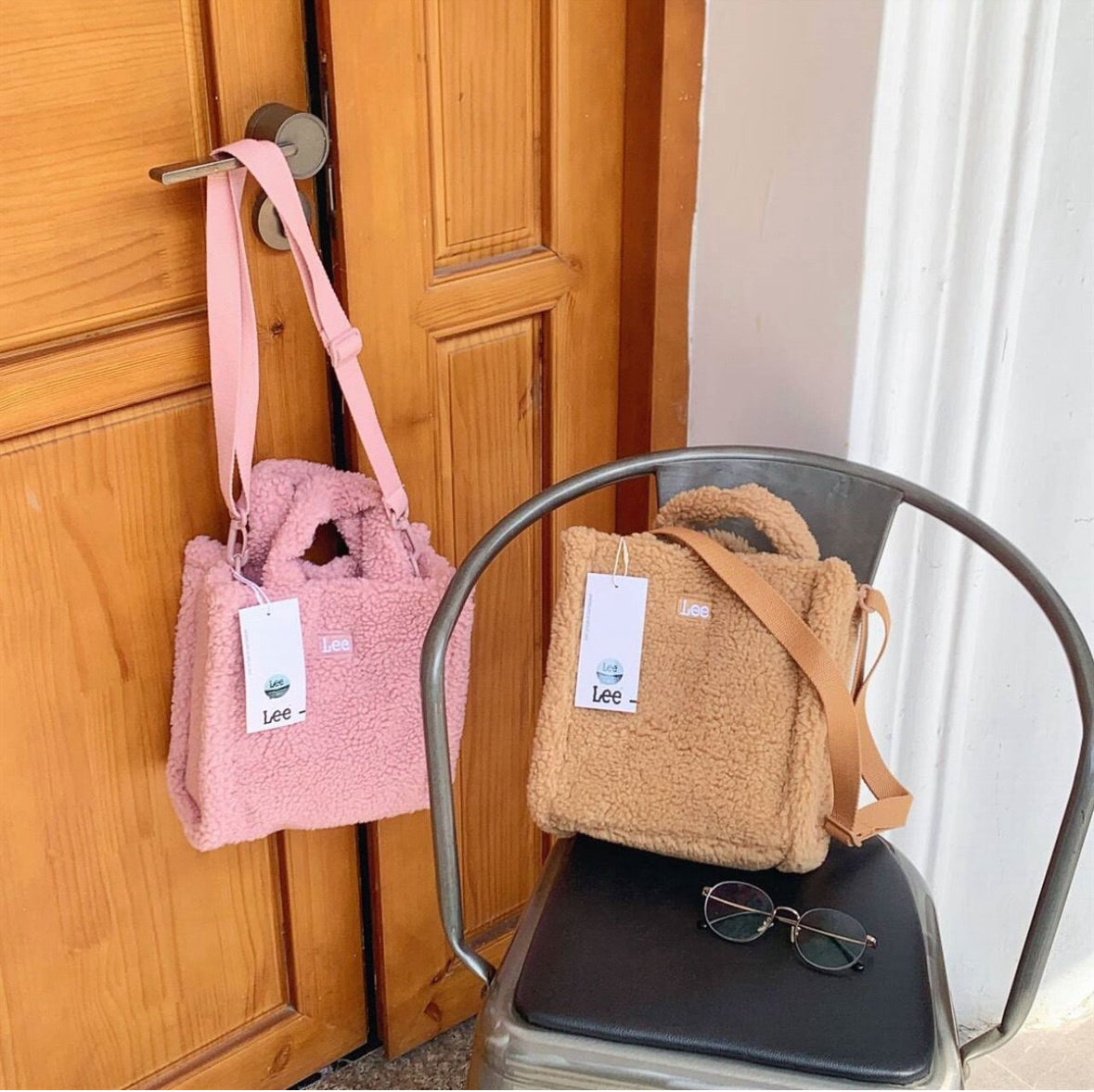 Korean fur shoulder sling bag