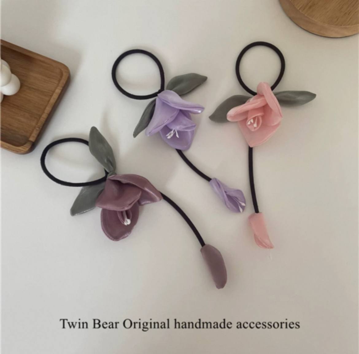 Bow tulip long hair clip