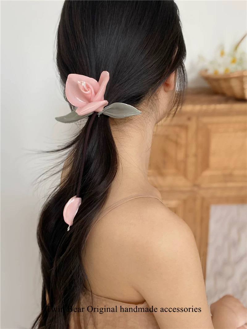 Bow tulip long hair clip