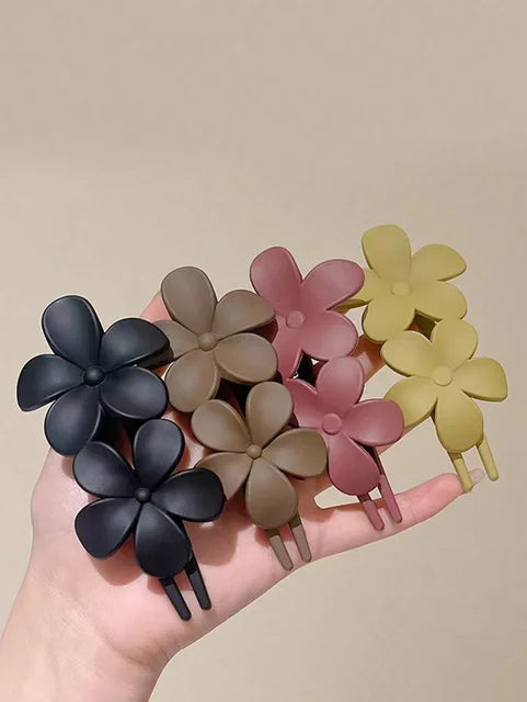 Two Flower Pintresty Haiw Claw Pin