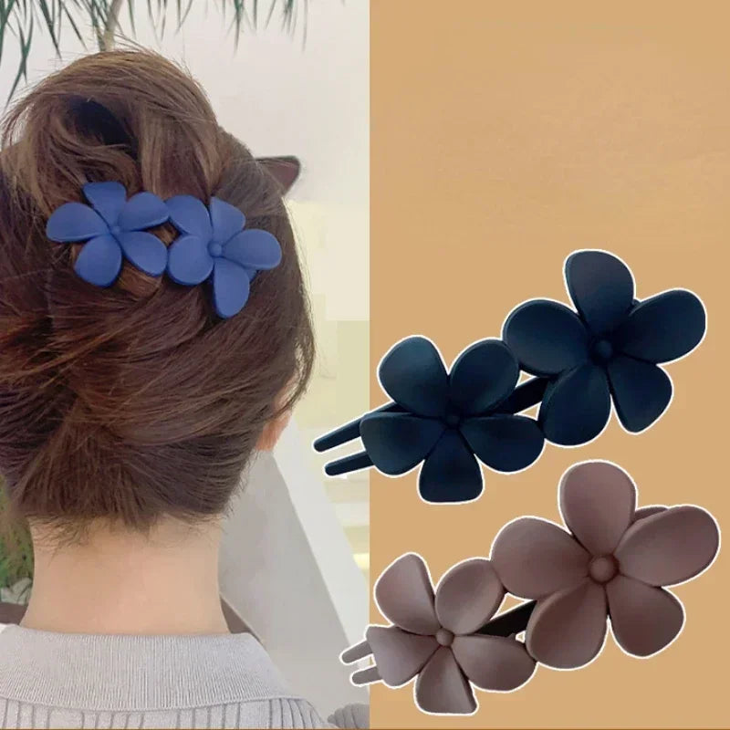 Two Flower Pintresty Haiw Claw Pin