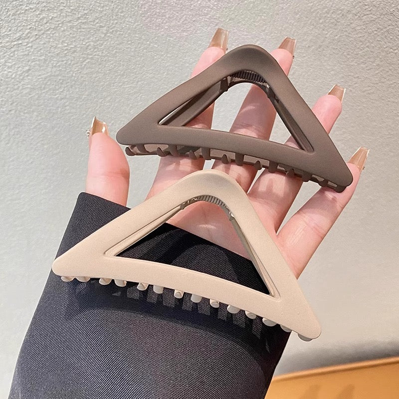Triangle Pintresty Hair Claw Clip