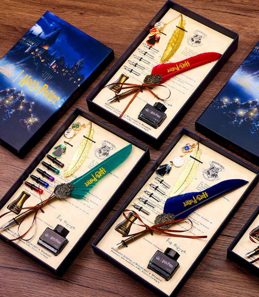 Harry Potter Gift feather Pen with book mark Set