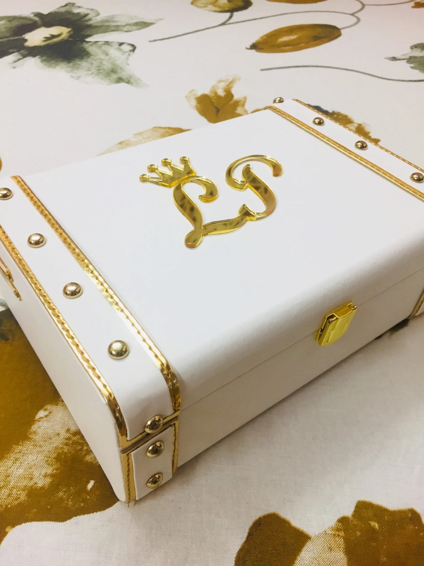 Customized Name leatherite Trunk Box