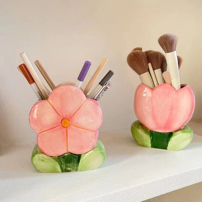 Pintresty Flower Tulip Pen Stand