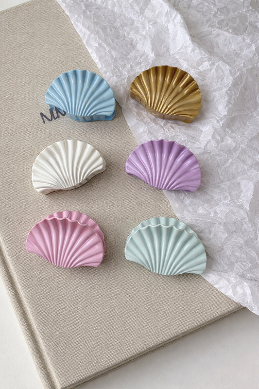 Shell Pastel Claw Clip Medium