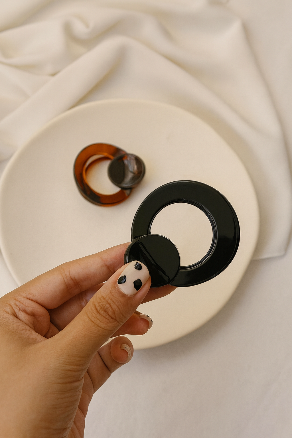 Korean round hair clip