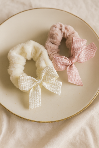 Korean bow fur scrunchie