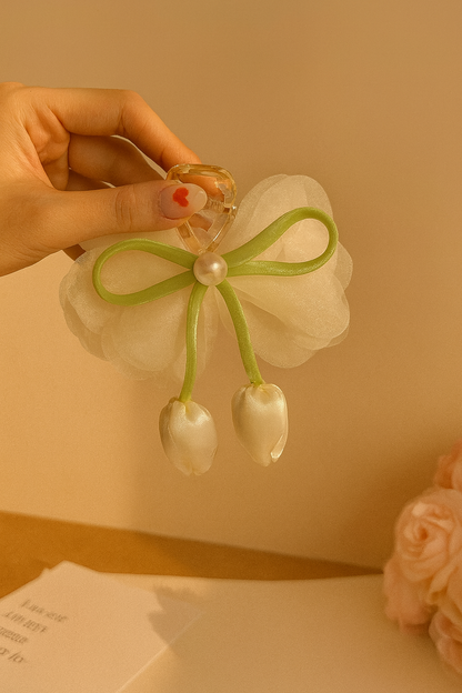 Korean tulip hair claw clip