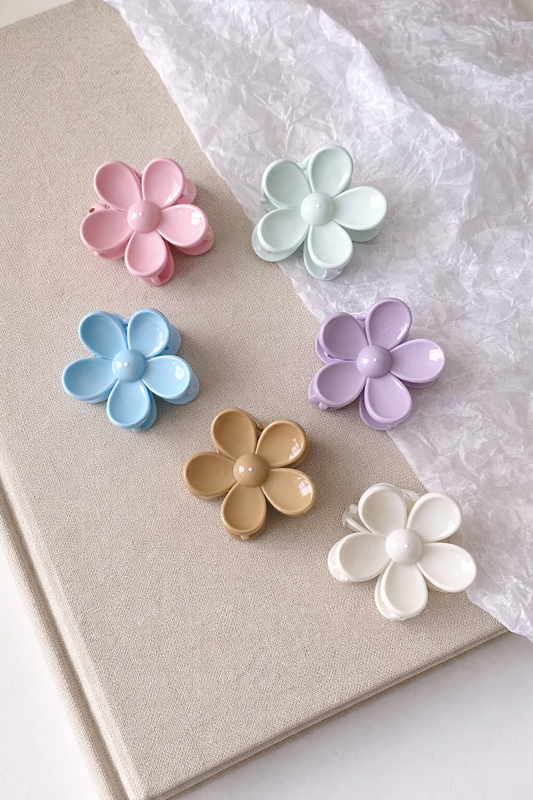 Pintresty Pastel Flower hair Claw Clip Medium
