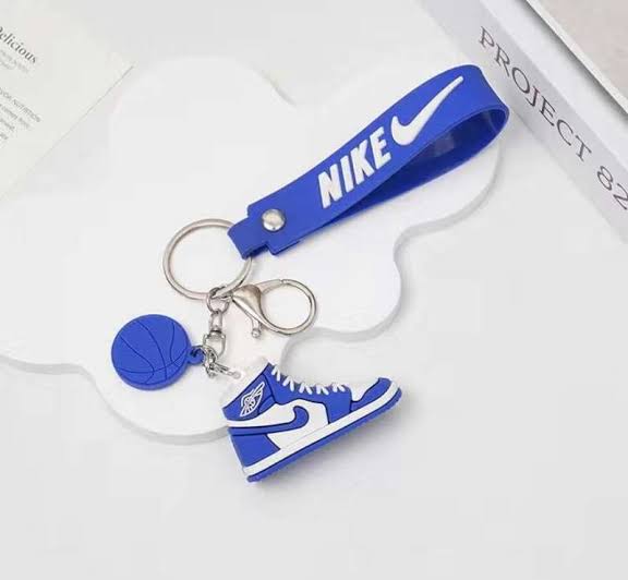 Air sneaker keychain