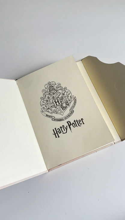 Harry Potter - Hogwarts Journal Diary