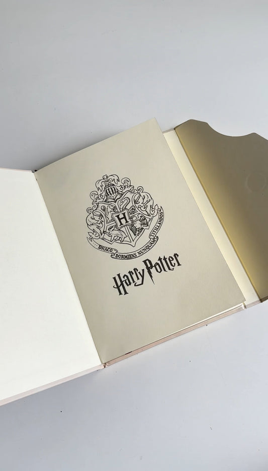 Harry Potter - Hogwarts Journal Diary