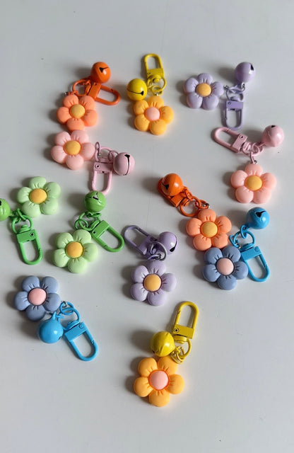 Pintresty flower bag /mobile charm