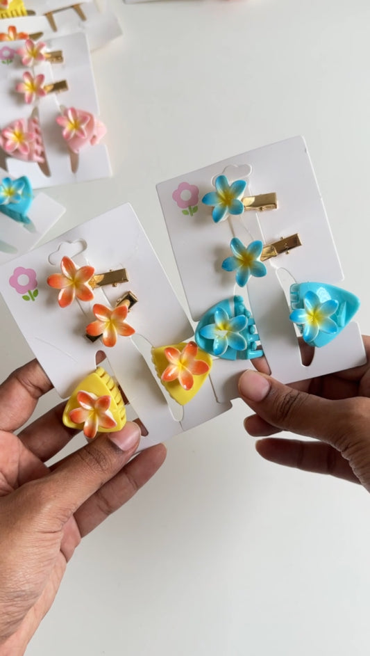 Mini flower hair clip card