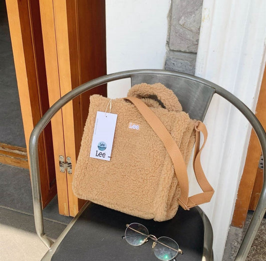 Korean fur shoulder sling bag