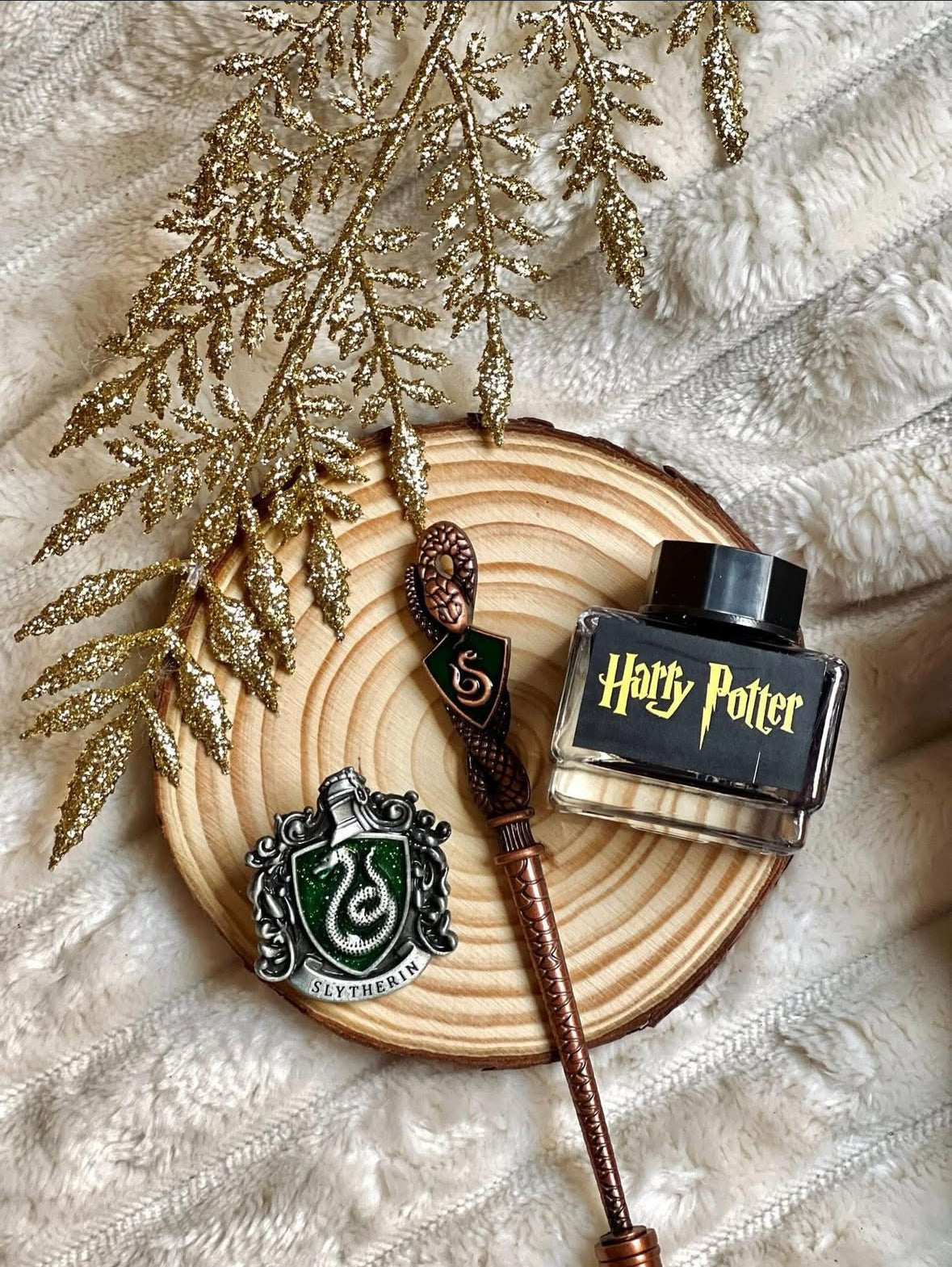 Harry Potter Metal wand ink pen with badge  gift set