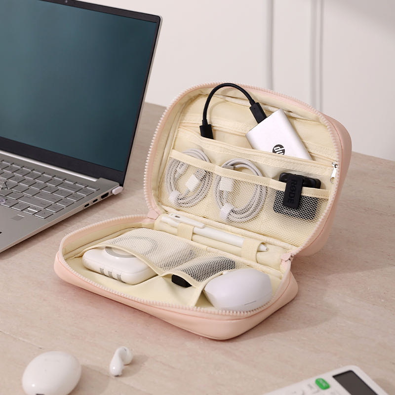 Been love gadget organiser pouch