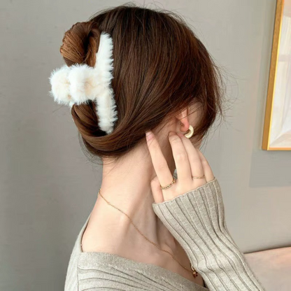 Viral Fur hair claw clutch T shape