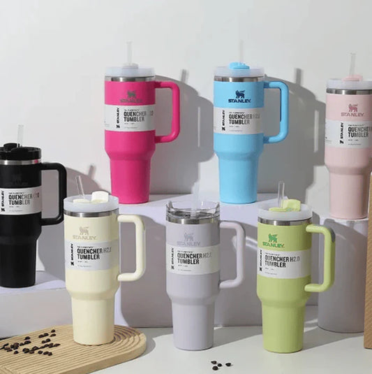 Plain Stanley quencher sipper 2.0