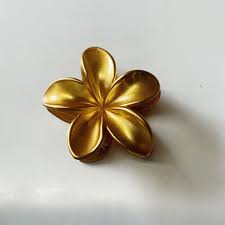 Pintresty Metallic Korean Flower Hair Claw Clip