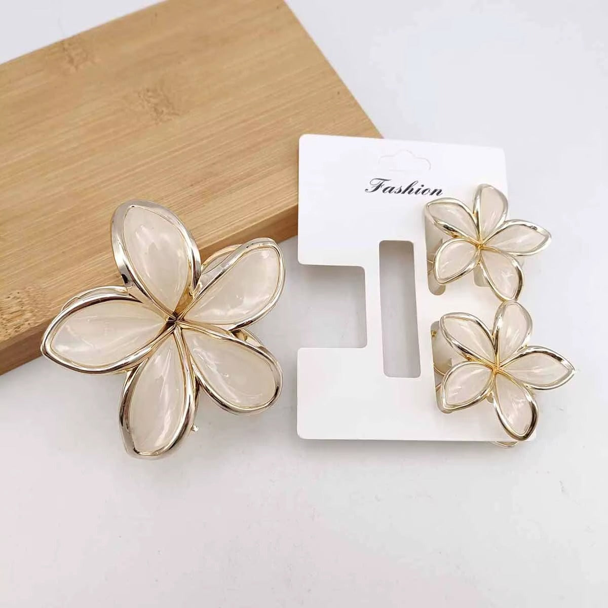 Pintresty Enamel flower Hair Claw Clip - Set